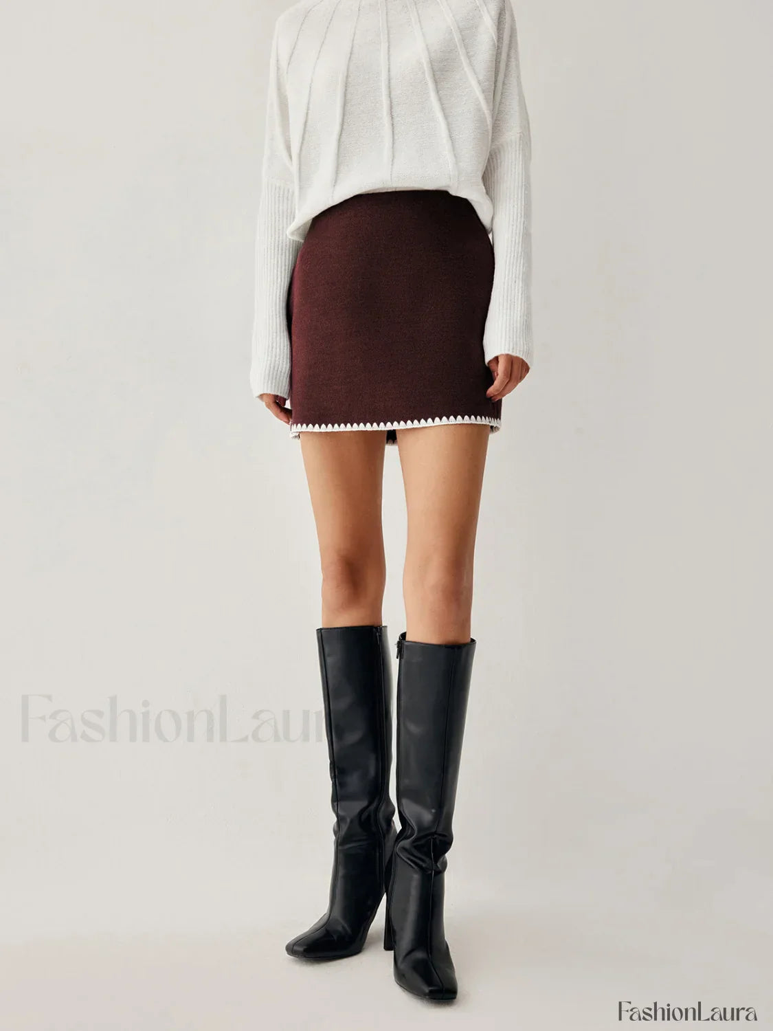 Embroidered Trim Graceful Mini Skirt
