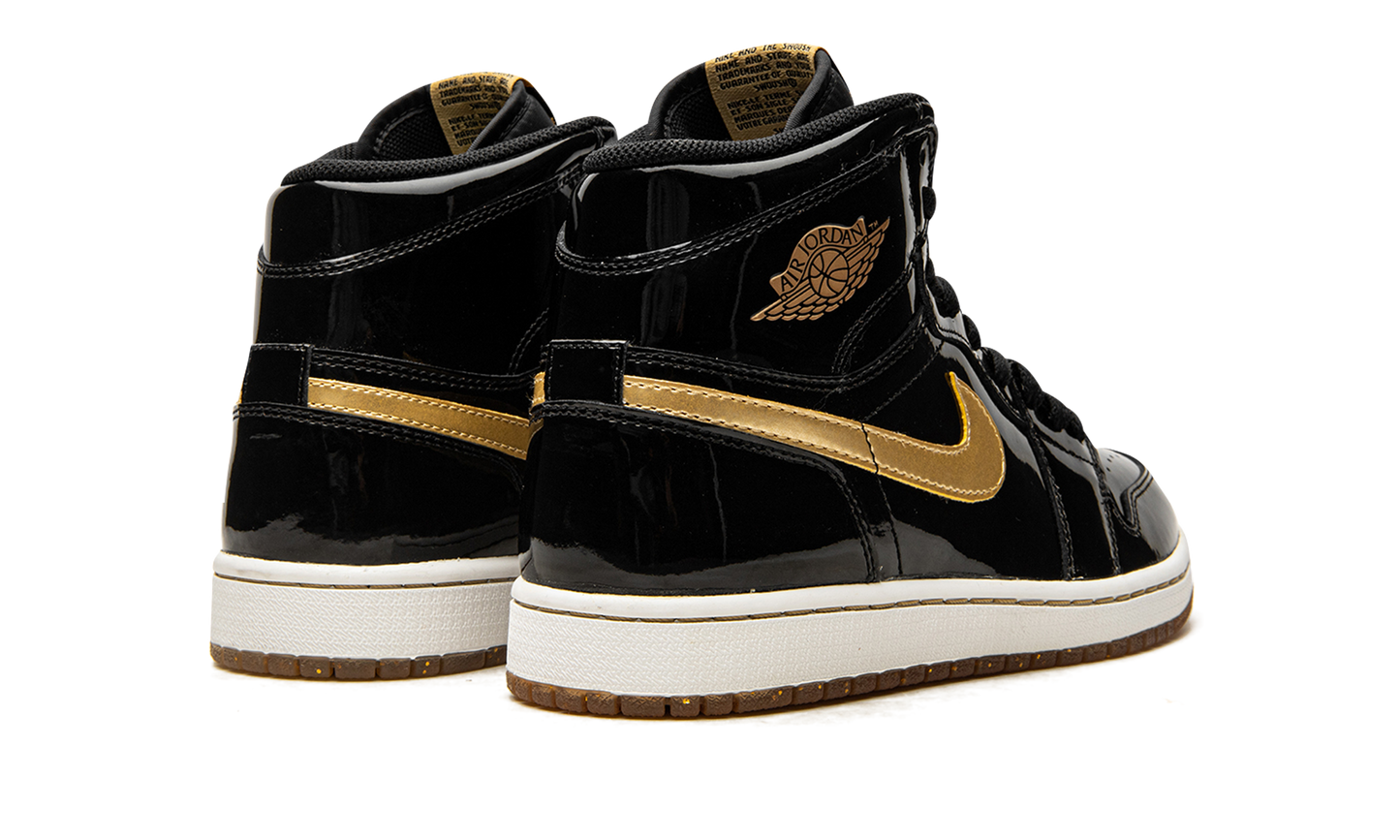 1 Retro High OG "Black/Metallic Gold"