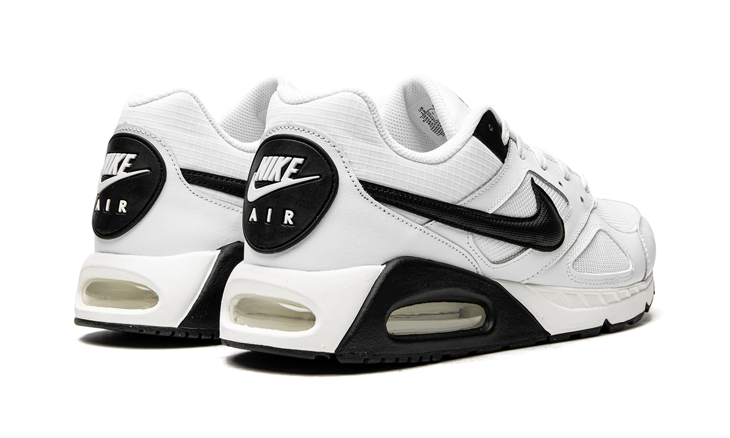 Air Max IVO 580518 106