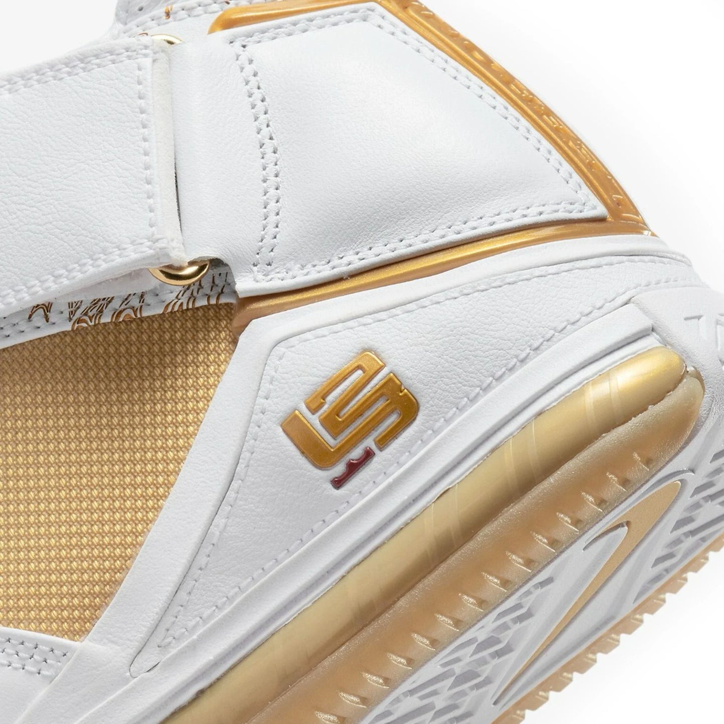 LeBron Zoom 2 'Maccabi' (2022)