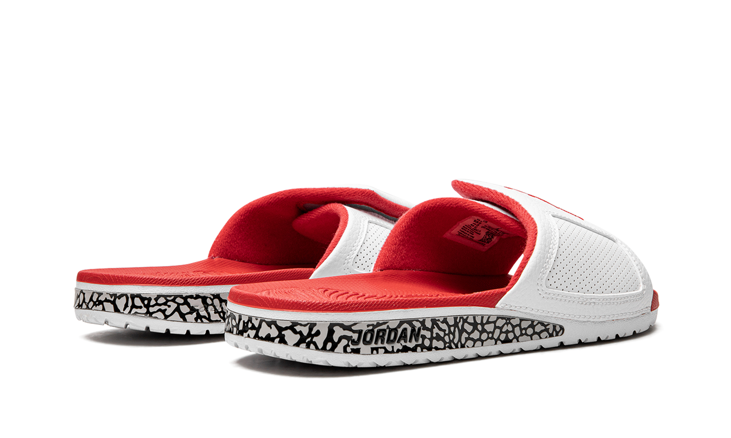 Hydro III Retro "FIRE RED" 854556 116
