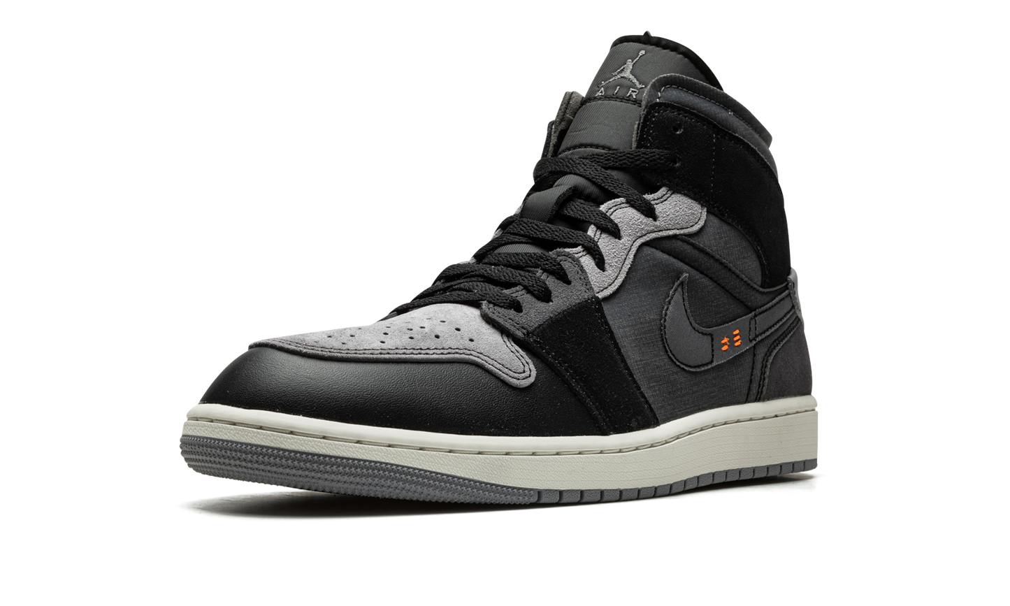 1 Mid SE Craft "Inside Out - Black" DM9652 001